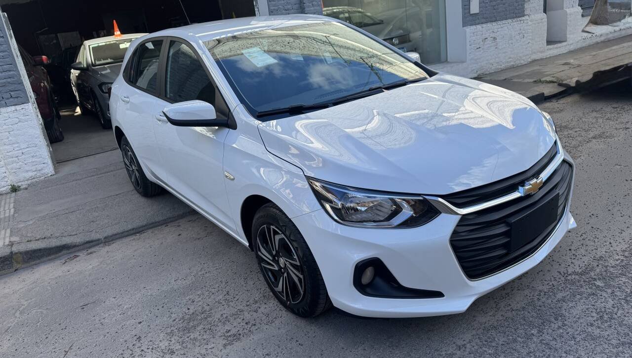Onix – PLUS 1.0T LT MT 4P